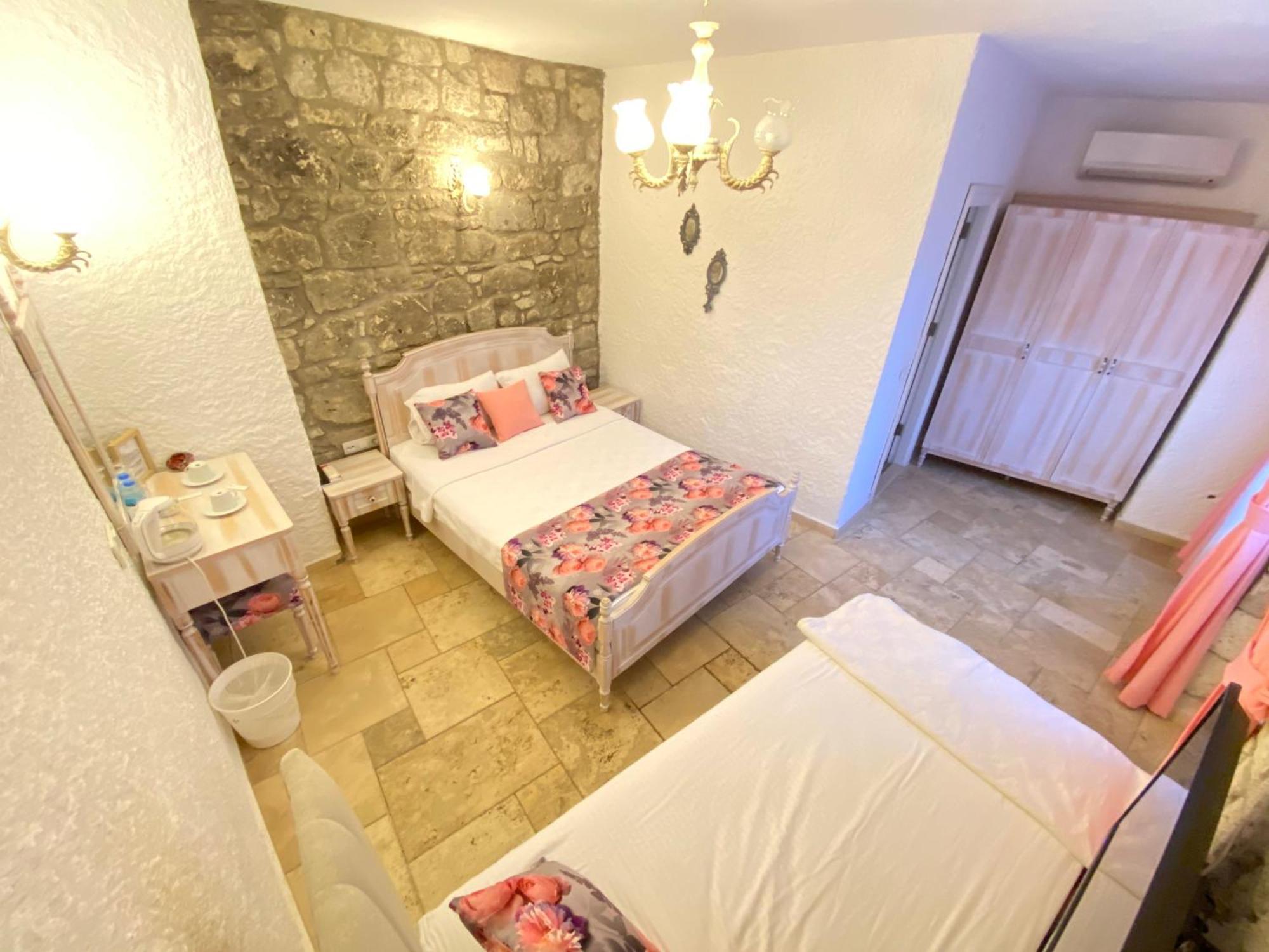 Galya Otel אלאקאטי מראה חיצוני תמונה